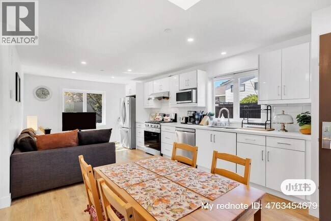 Photo - 625 W 53rd Ave