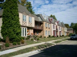 Youngstown Apartments - Youngstown Apartments
