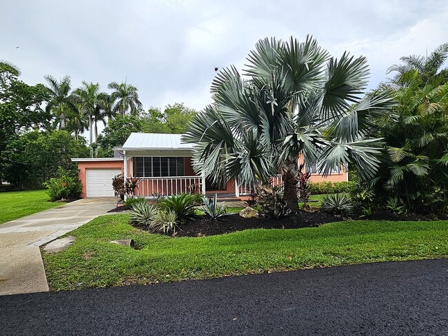 Photo - 1443 Sandra Dr House