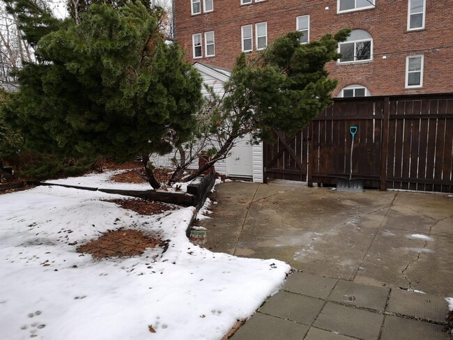 Photo - 715 Warsaw Ave