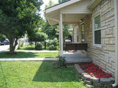 Photo - 706 Golfview Dr