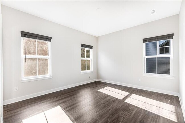 Photo - 143 Moyer Hill Dr
