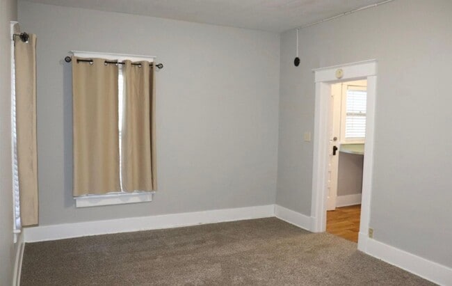 Photo - 1535 N 32nd St Unit 1