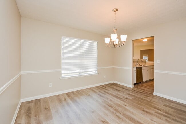 Photo - 1609 Zachary's Way