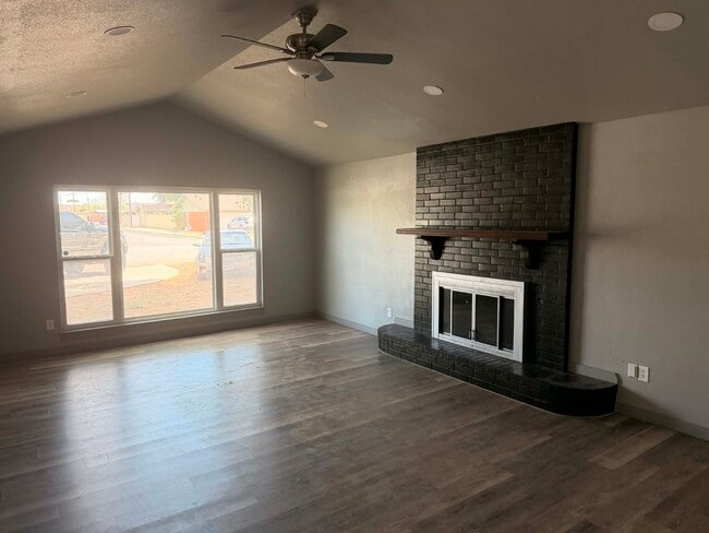 Photo - 1521 S Missouri St