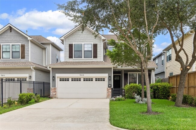 Building Photo - 7808 Janak Dr