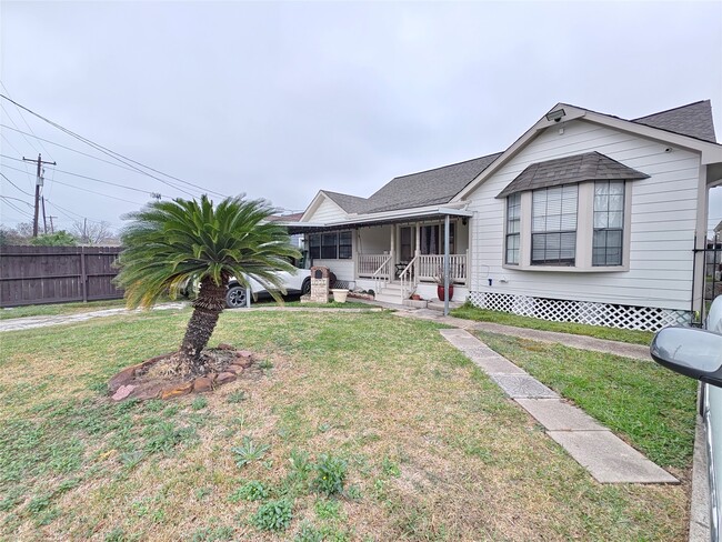 Photo - 7931 Scanlock St