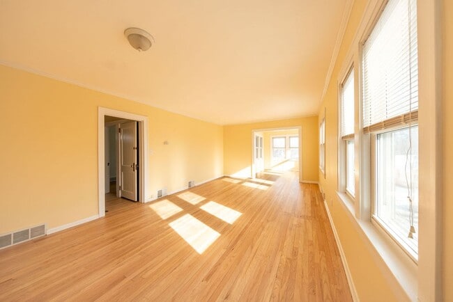 Photo - Jager Saratoga Unit Saratoga Up