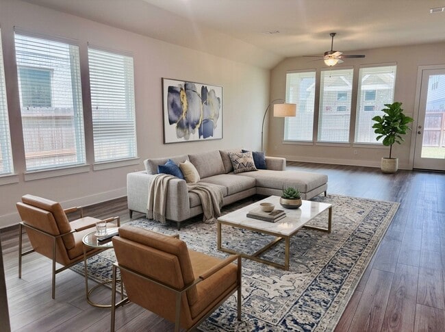 Photo - 31838 Settlers Rdg Ln