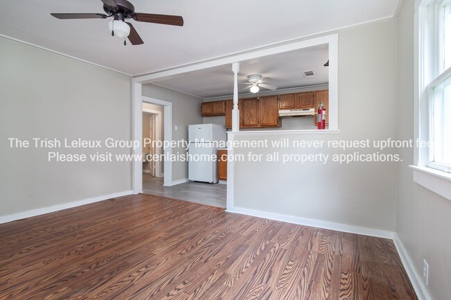 Photo - 2/1 Large home close to everything