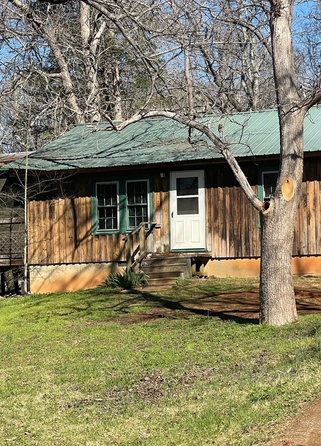 Photo - 130 Old Goldston Rd