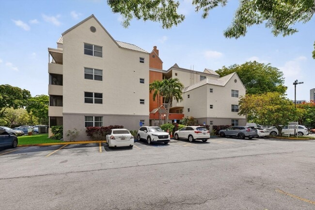 Photo - 8373 Lake Dr Unit 307