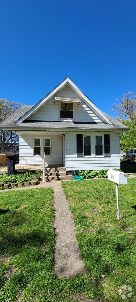 Building Photo - 312 E Garfield St Rental