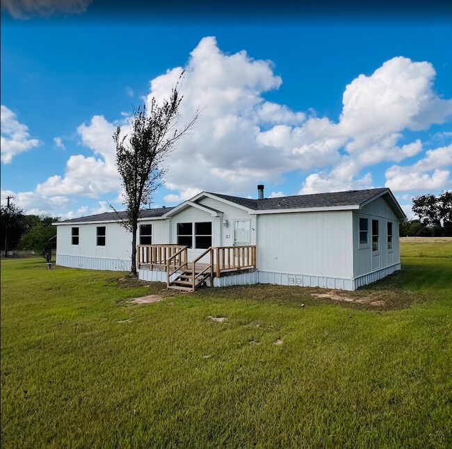 Photo - 127 County Road 3816