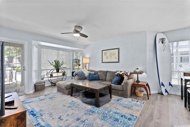 Building Photo - 516 Mananai Pl Unit #15A