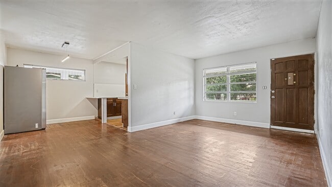 Photo - 5518 Riviera Dr