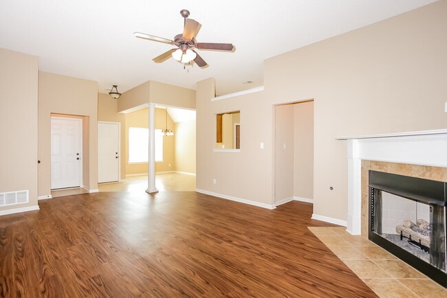 Photo - 7916 Ridgedale Dr