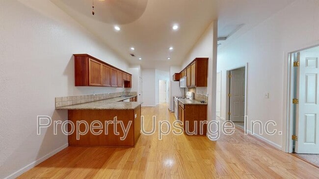 Building Photo - 3720 Silvario Ct