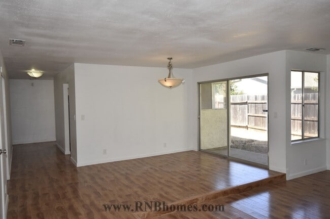 6847 Red Maple Way