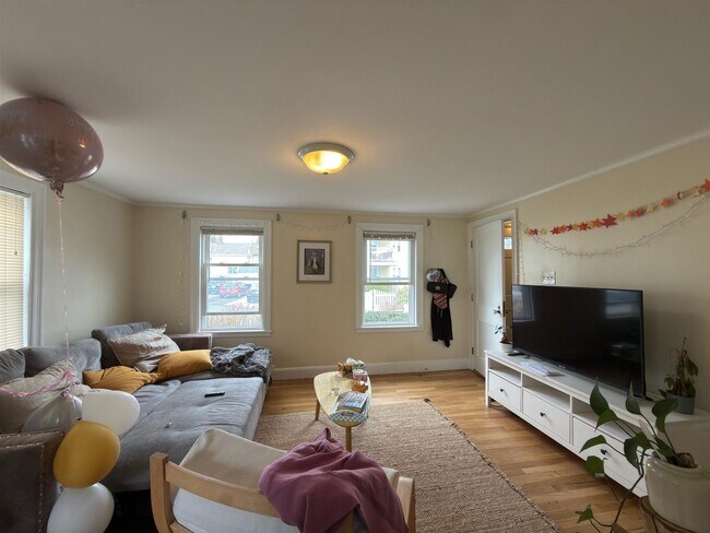 Photo - 28 Linden Ave Unit 1