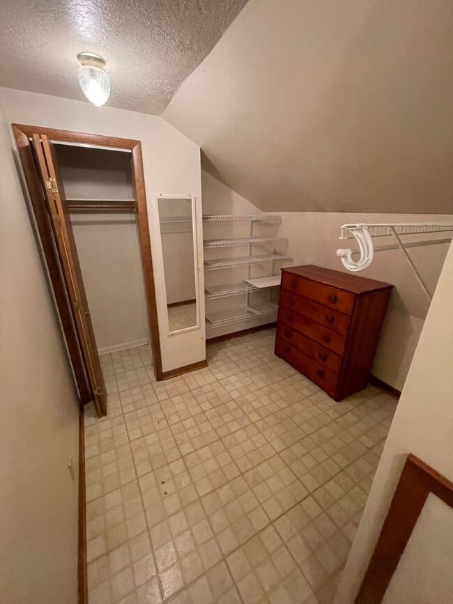 Photo - Mt. Washington 2bed/1bath!!! Unit Second Floor