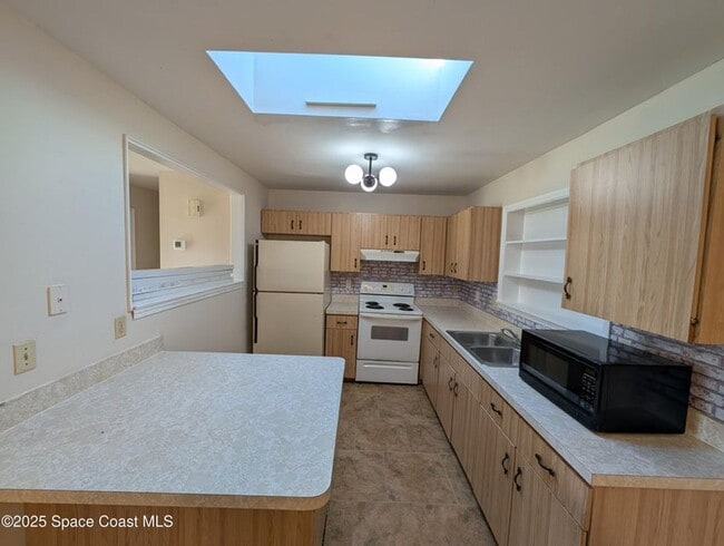 Photo - Large Rental Home with Inlaw quarters