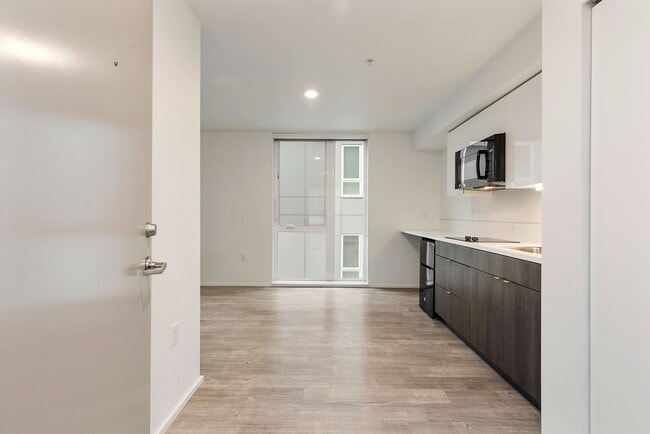 Photo - 1404 Boylston