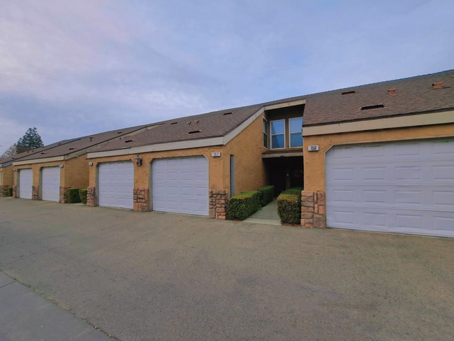 Photo - Charming 2-Bedroom Townhome in Fresno – Sp... Unit 157