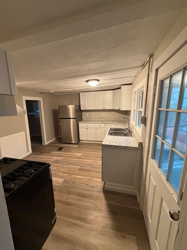 358 S 6th St Unit 1
