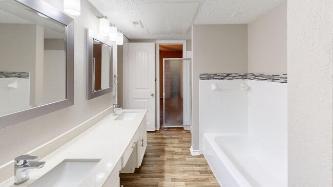 Photo - Villas at Lake Arlington