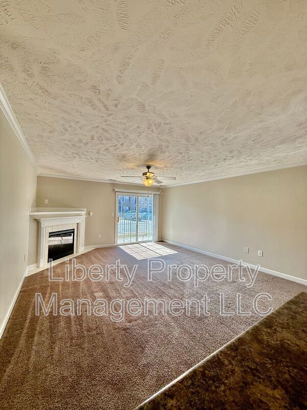 Photo - 1800 Balmoral Dr Unit 102