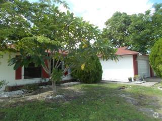 Building Photo - 1448 SE 10th Terrace Rental