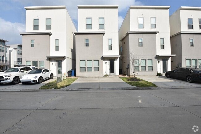 Building Photo - 18708 Centro Main St Unit B Rental