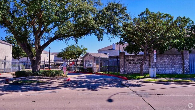 Building Photo - 7657 Cambridge St Unit 7657 Rental