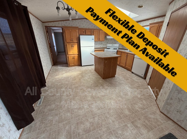 Building Photo - 3000 Pope Springs Rd