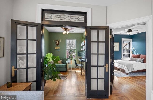 Photo - 3120 R St NW Unidad #207