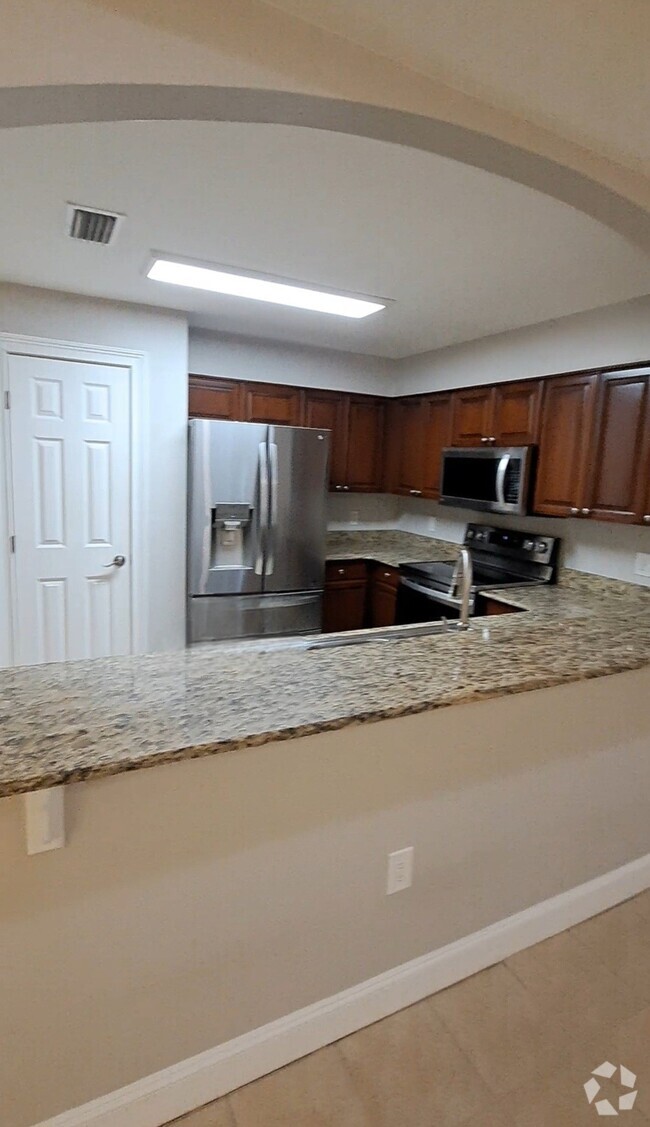 Building Photo - 532 NW 39th Rd Unit . Rental