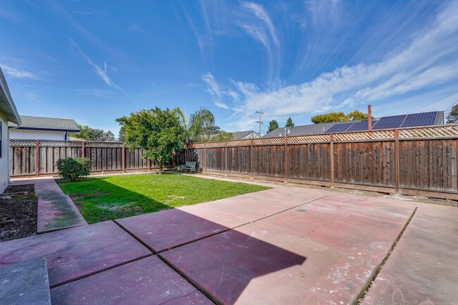 Photo - 2051 Randolph Dr