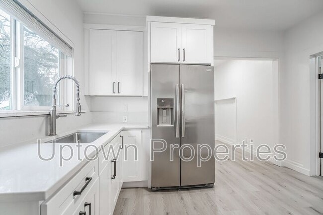 Photo - 135 NE Jackson St