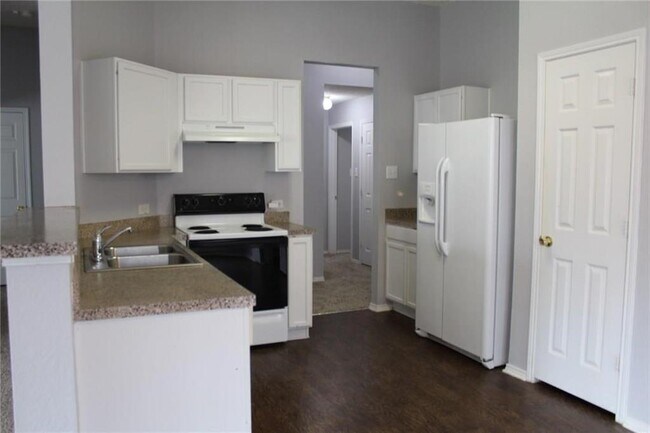 Photo - 1111 Cumberland Dr