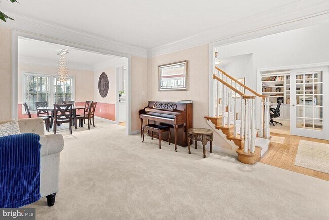 Photo - 6430 Bellevue Pl