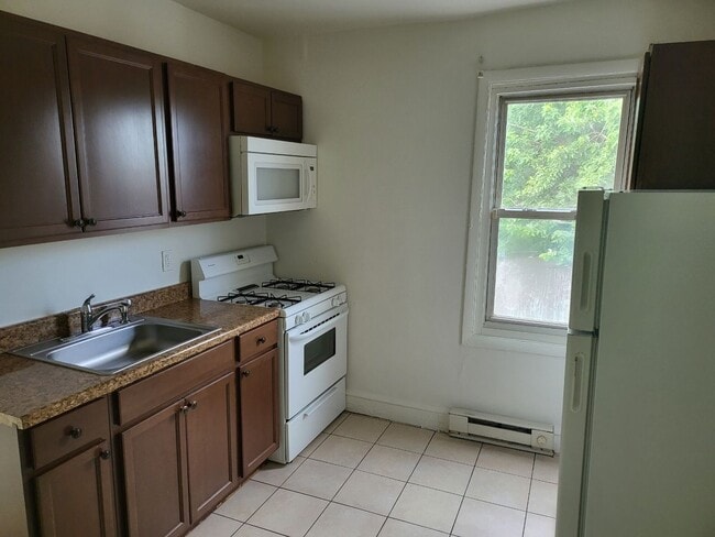 Photo - 1010 W Main St Unit 3