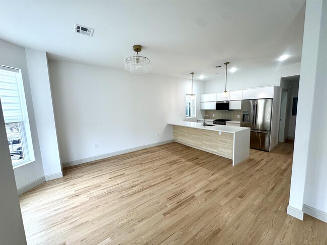 Photo - 315 25th St Unidad 2