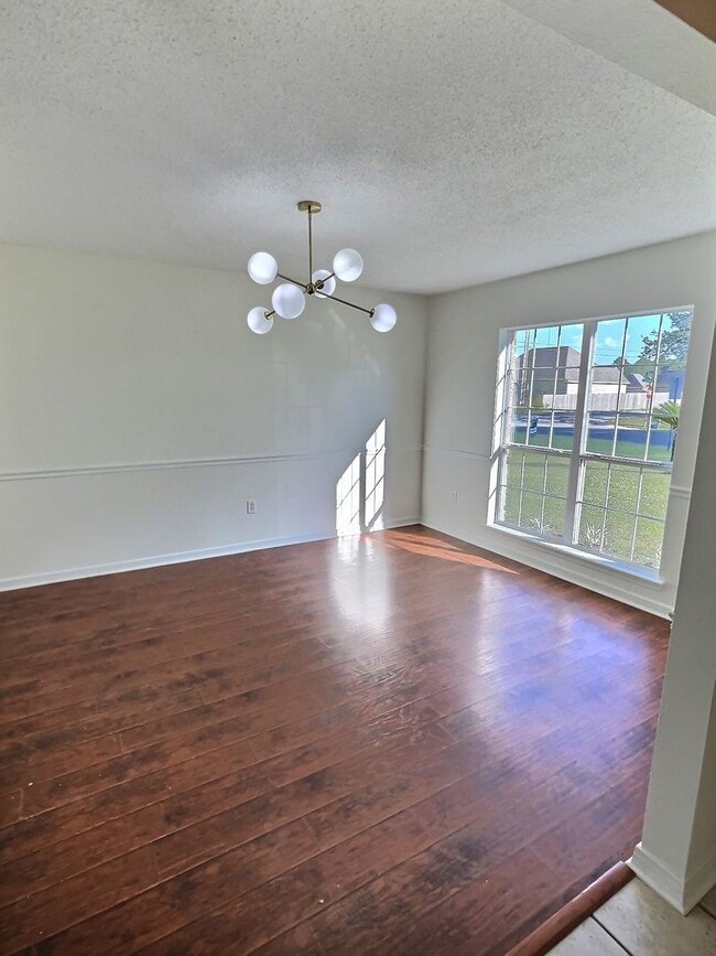 Photo - 4-Bedroom Home in North Bay School District