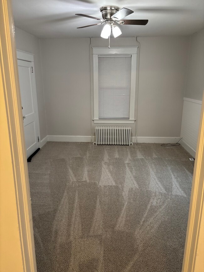 Building Photo - 44 High St Unit First floor