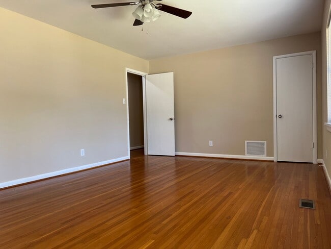 Photo - 409 High Hill Rd