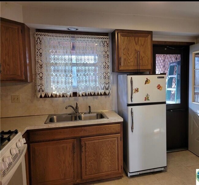 Photo - 662 Atlantic St