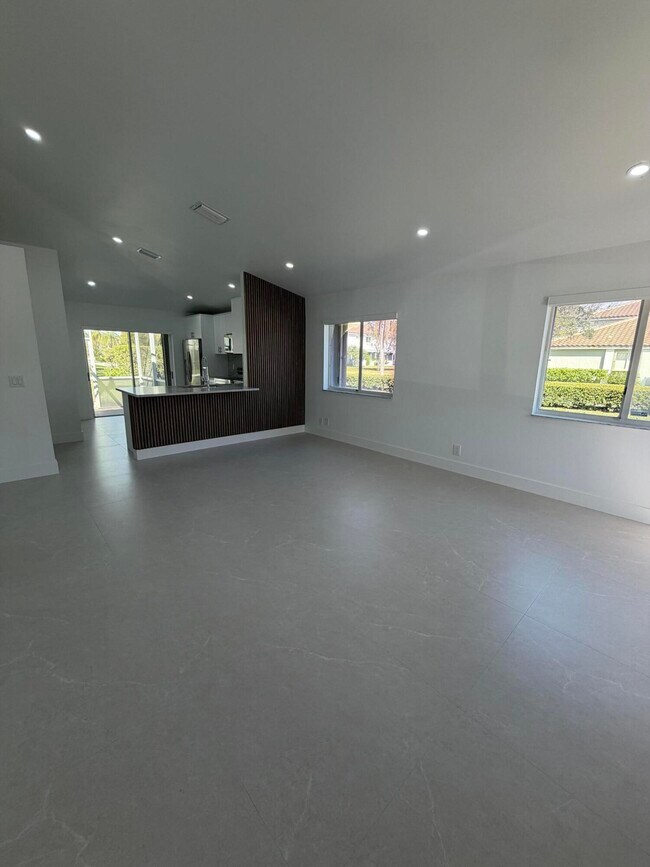 Photo - 20841 NW 1st St