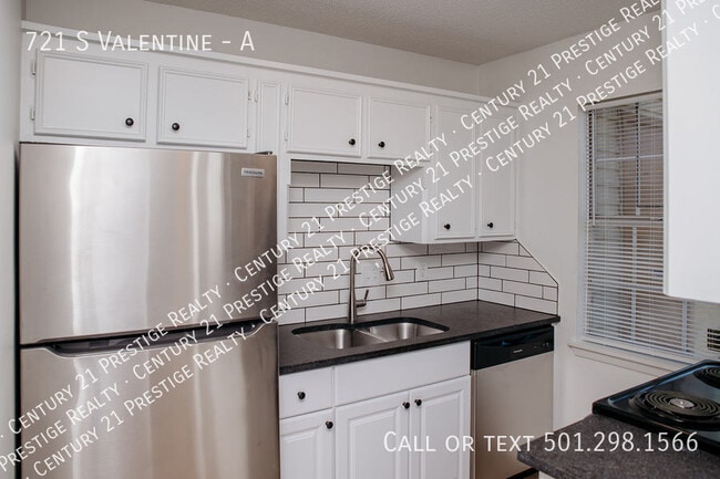 Building Photo - 721 S Valentine-A Unit A Rental