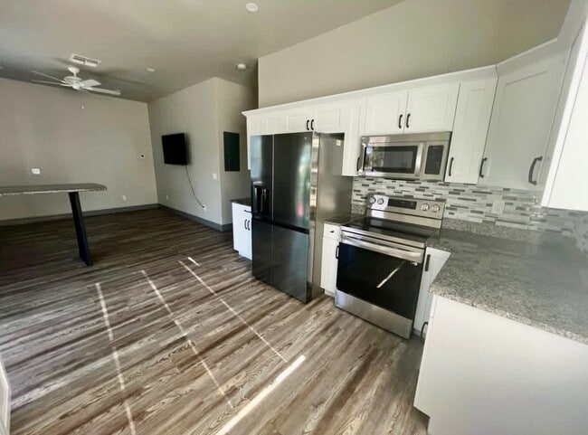 Photo - 5593 Briarcliff Rd